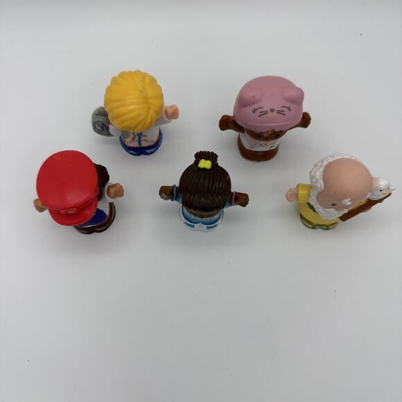Fisher Price Little People Stranger Things Noah Baby Police Boy Girl Lot Of 5 - Picture 2 of 5